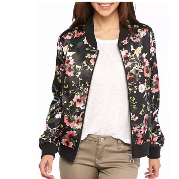 NEW DIRECTIONS Jackets & Blazers - NEW DIRECTIONS Black Floral Print Bomber Jacket | L